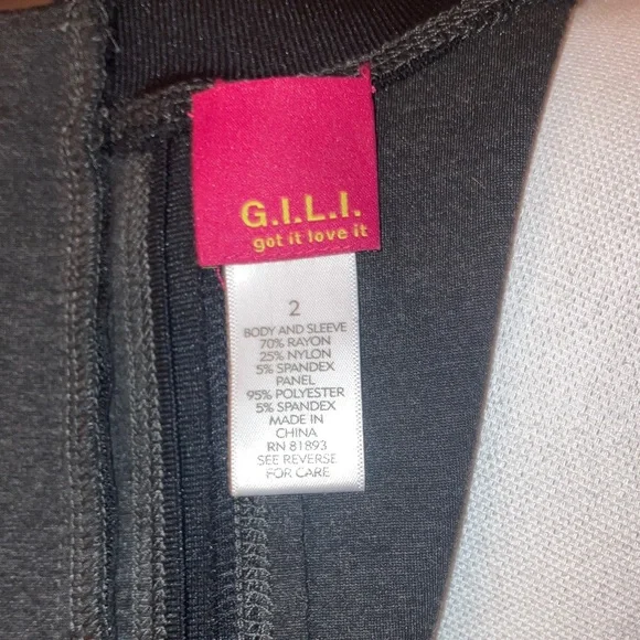 G.I.L.I. Crossover zip back Grey and  Black V-Neck Top - Picture 8 of 8